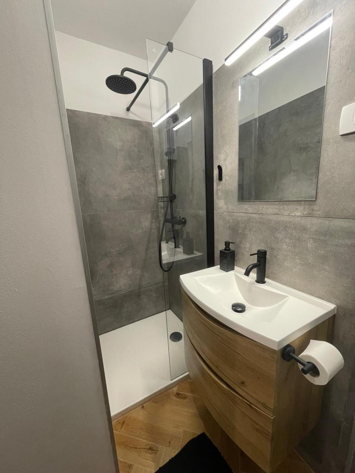 Gg Art Apartments III 류블랴나 외부 사진
